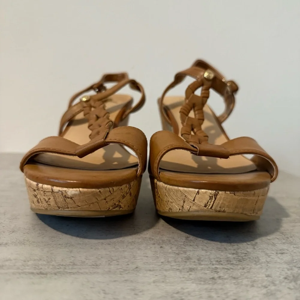 Liz Claiborne Wedges Size 6.5